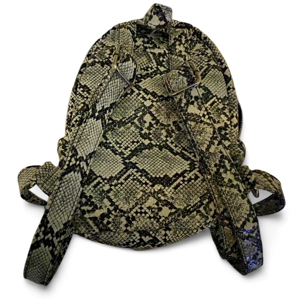 Snakeskin Patterned Backpack - Picture 2 of 2